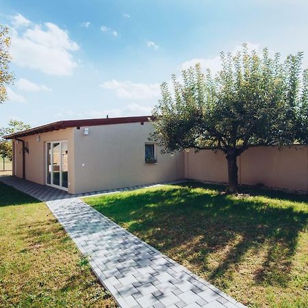 אוסילק Seasons Apartmani מראה חיצוני תמונה