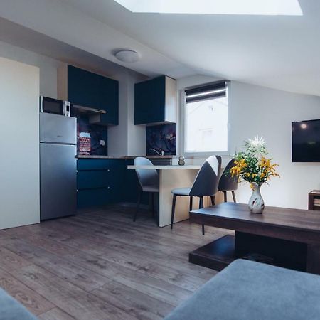 אוסילק Seasons Apartmani מראה חיצוני תמונה