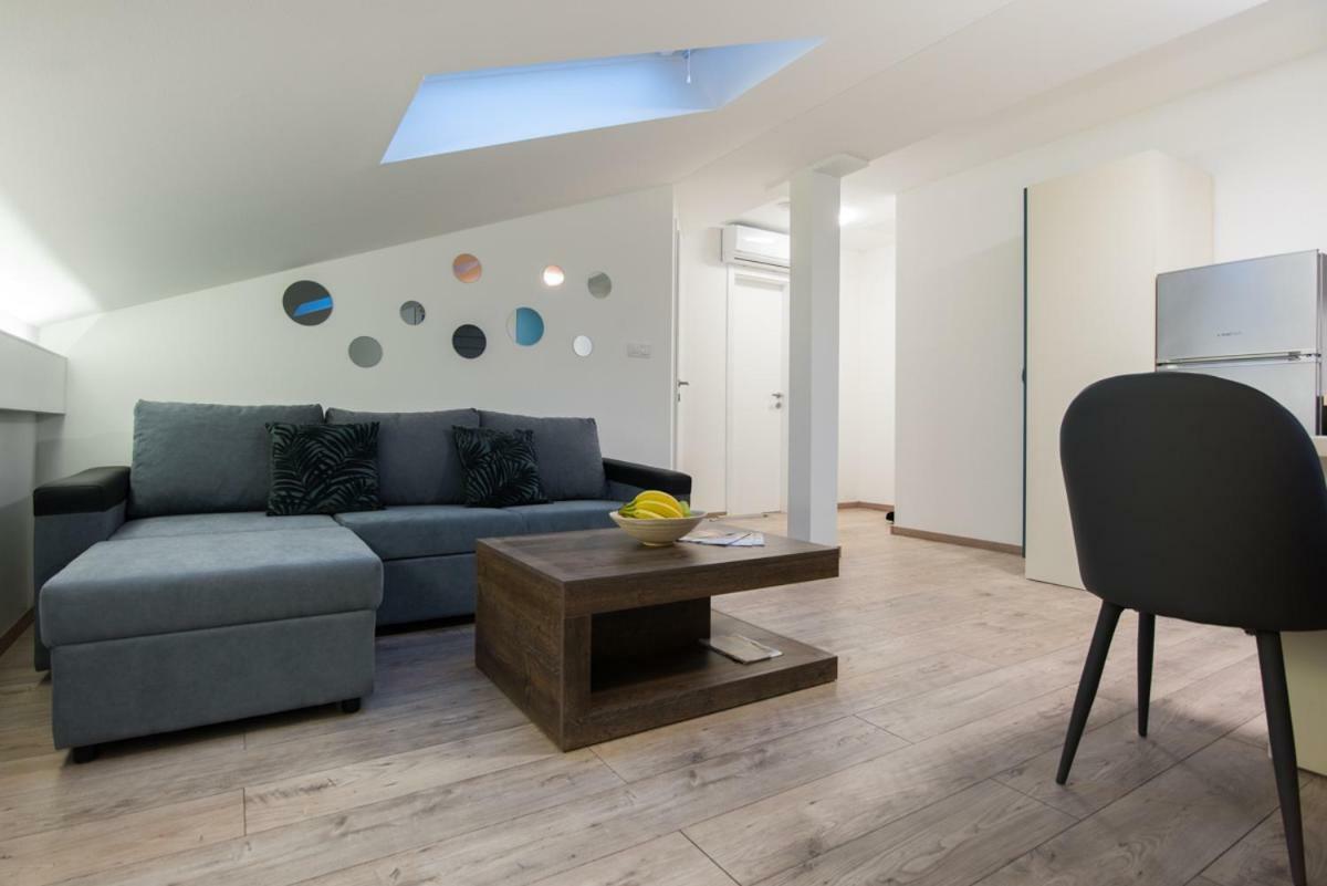אוסילק Seasons Apartmani מראה חיצוני תמונה
