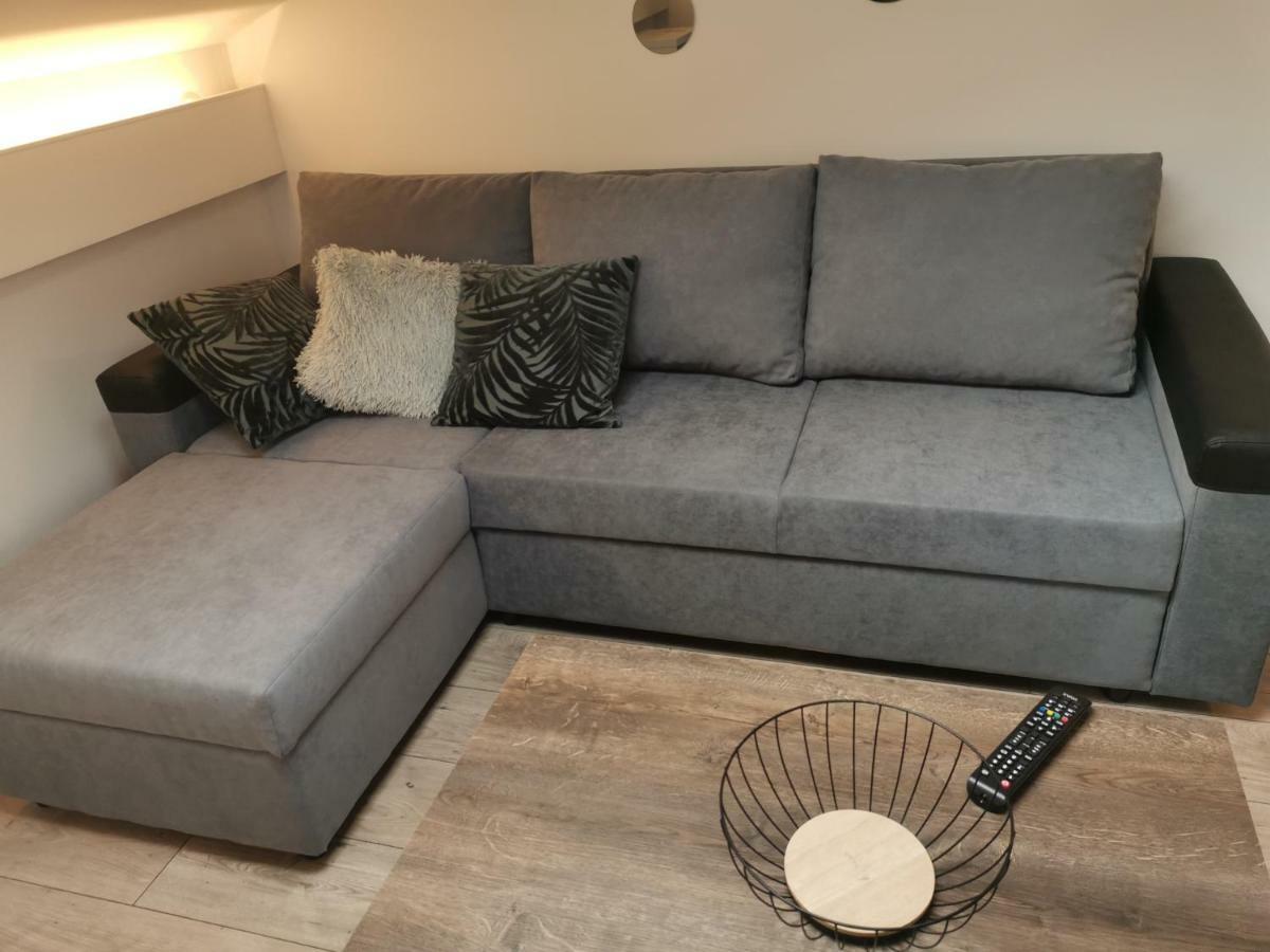 אוסילק Seasons Apartmani מראה חיצוני תמונה